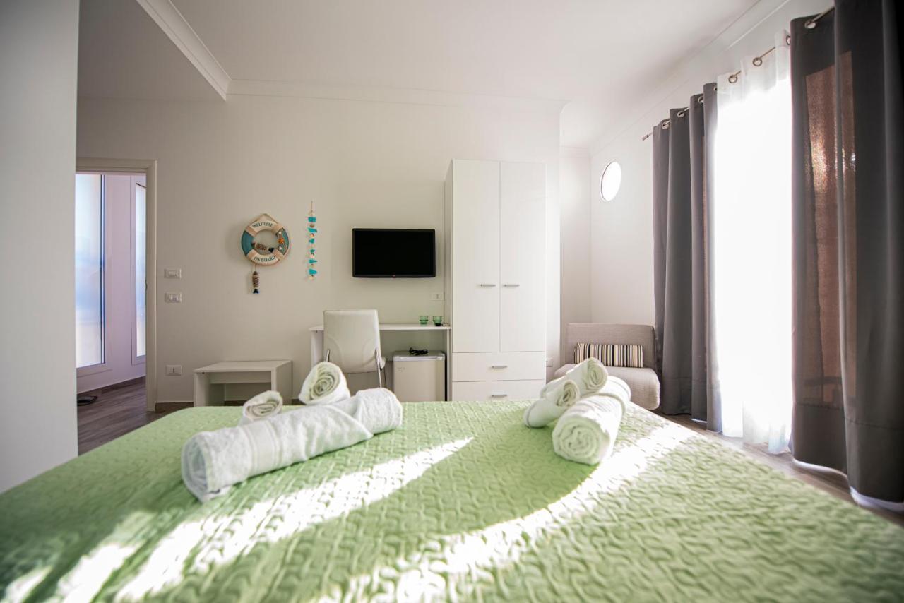 L' Arcobaleno B&B Castelluzzo Ngoại thất bức ảnh